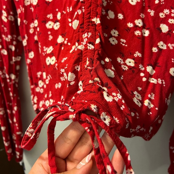 Red blouse - Picture 3 of 3